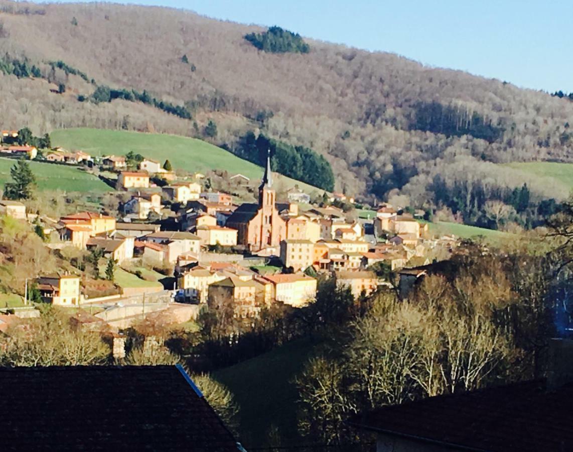 Le Chatel En Beaujolais Valsonne Exterior photo